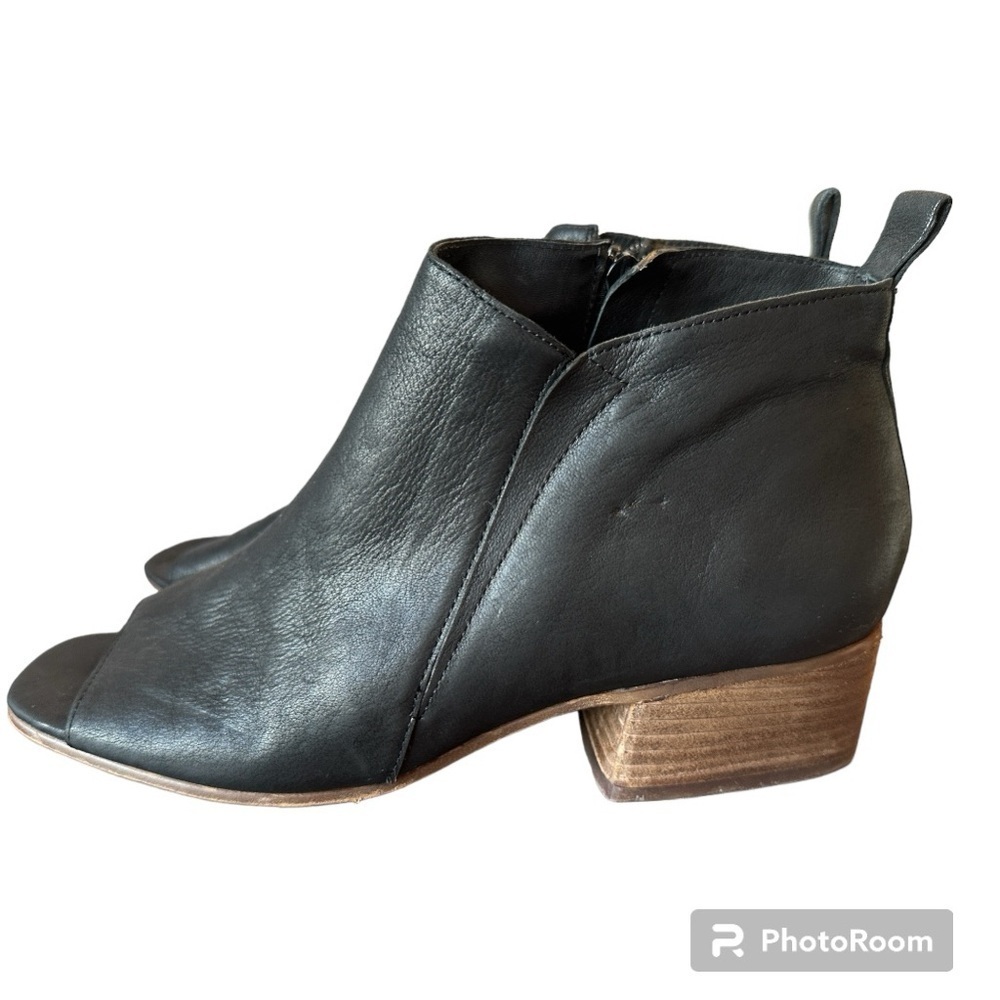Corso Como Gamie Black Leather Peep Toe Stacked Heel Ankle Booties